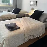 Wielki Blekit Z Salonem I Dwiema Sypialniami Lägenhet