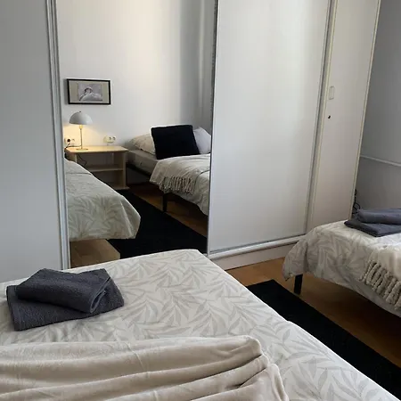 Wielki Blekit Z Salonem I Dwiema Sypialniami, Gwarantowany Free Parking Appartement Giżycko